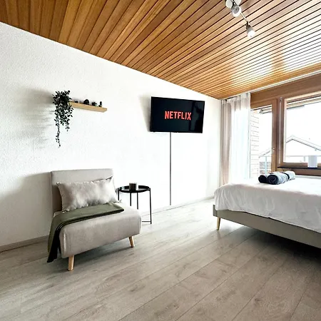 Apartment Mit See- Und Bergblick *