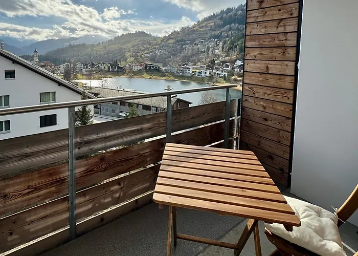 Mit See- Und Bergblick Laax